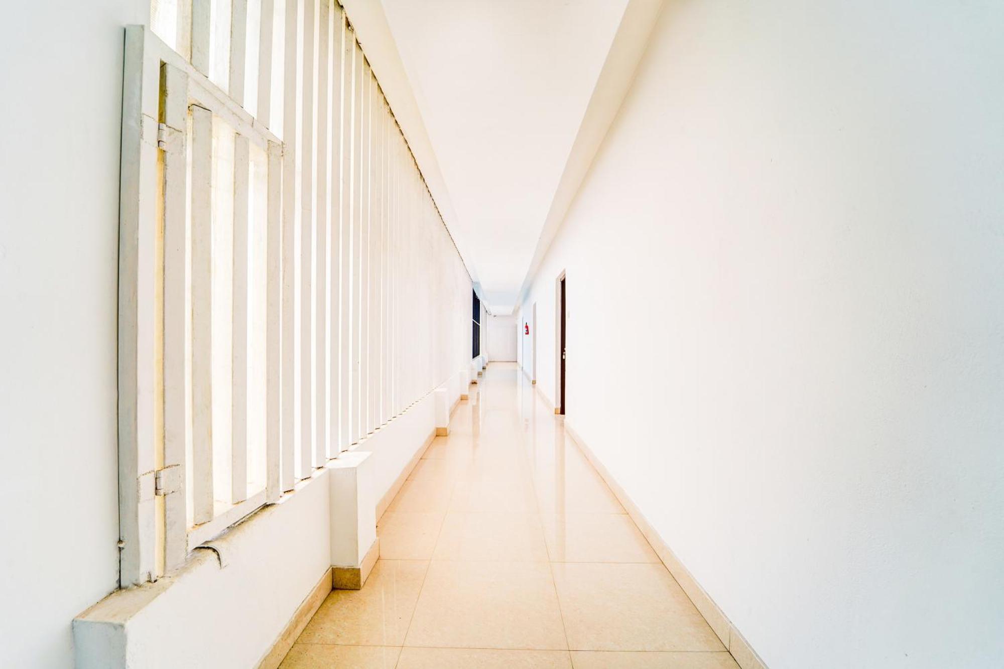Super Collection O Kazhakuttam Near Al Saj Convention Centre Hotel Andurkonam Exterior photo